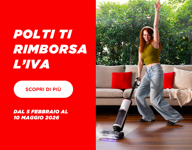 L'immagine mostra una ragazza che pulisce un pavimento una lavapavimenti Polti