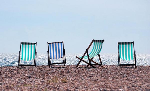 Suggerimenti per pulire la casa prima di partire per le vacanze