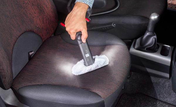 Pulizia interni auto vapore: ecco cosa c'è da sapere