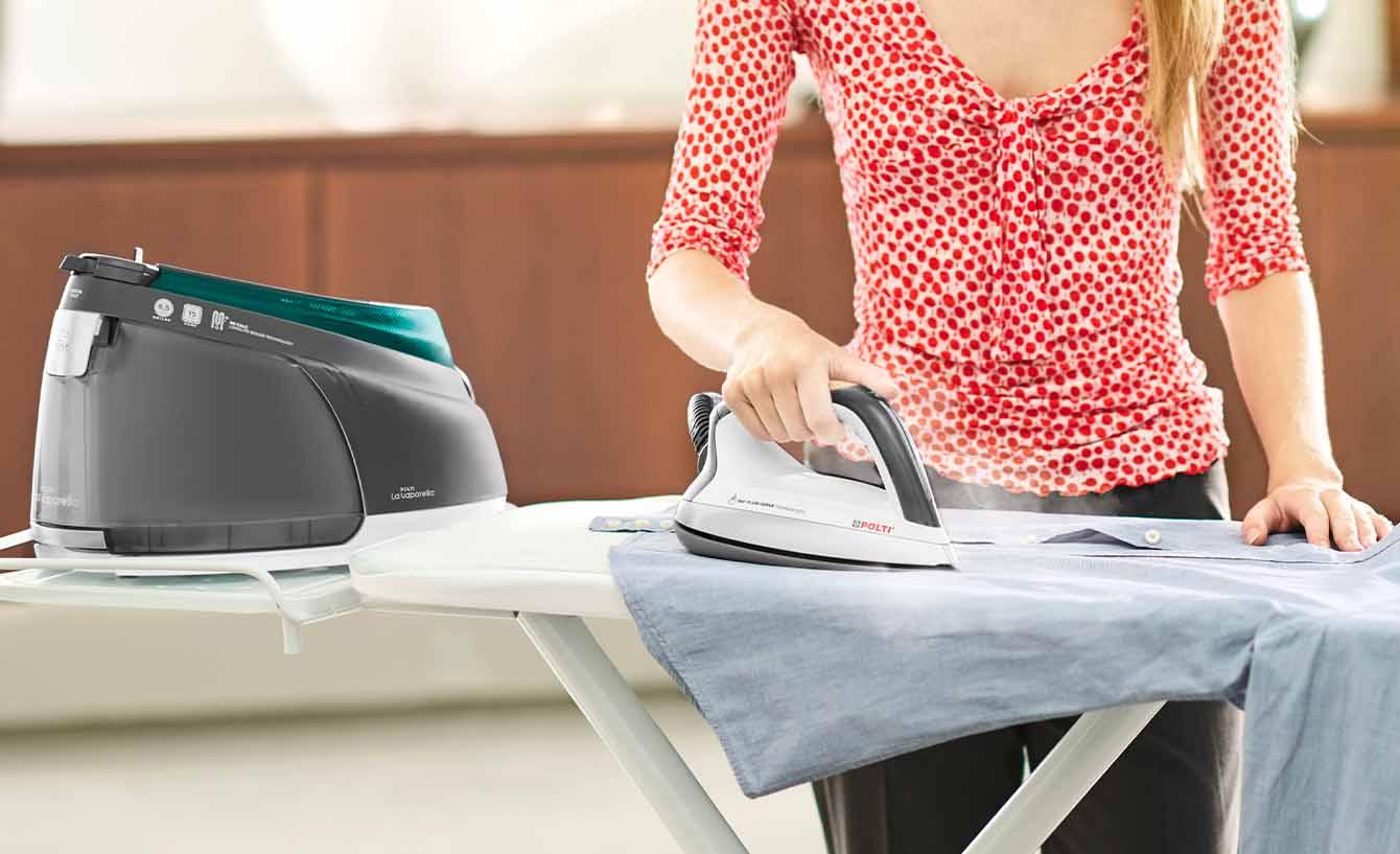 Come stirare una camicia da uomo o da donna in modo semplice e veloce